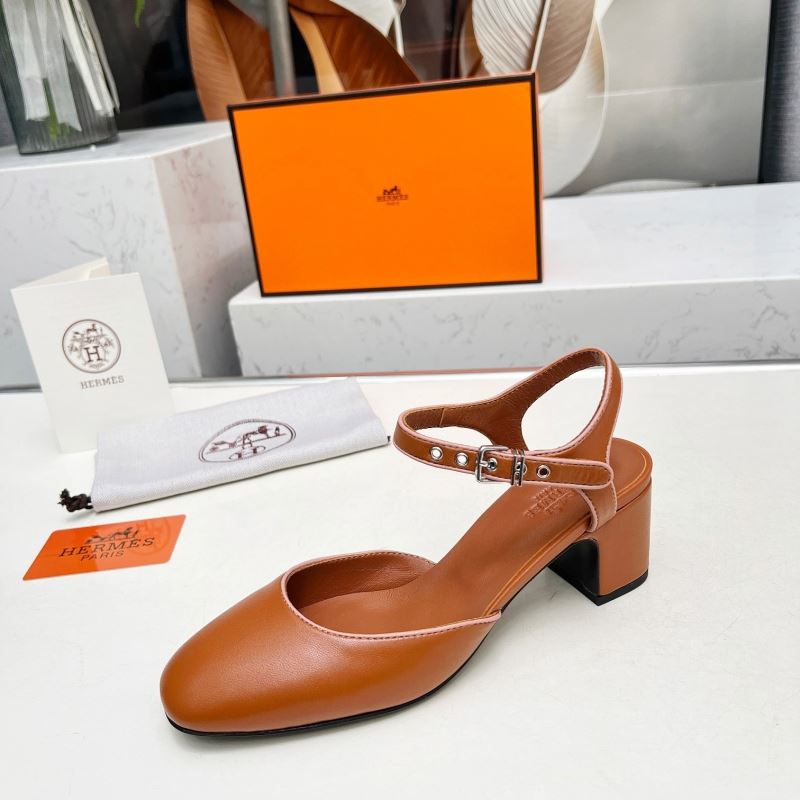 H**mes sandals
